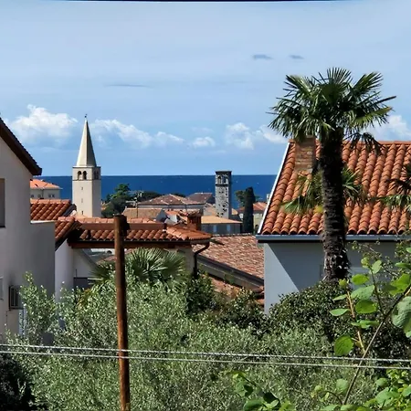 Sunny With Large Balcony By Mihaela Apartment Poreč
